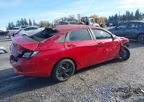 2022 Hyundai Elantra Sel z USA, uszkodzony, nr VIN KMHLM4AG8NU343896